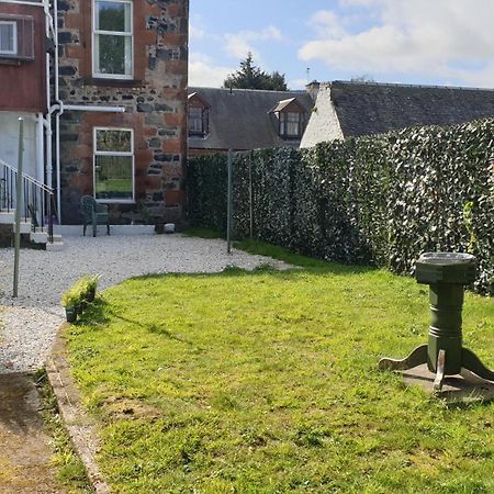 Darvel The Ferns - Shared Garden Apartment With Parking מראה חיצוני תמונה