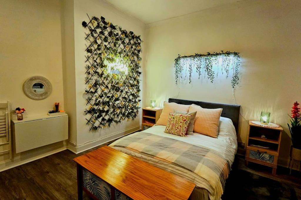 Darvel The Ferns - Shared Garden Apartment With Parking מראה חיצוני תמונה
