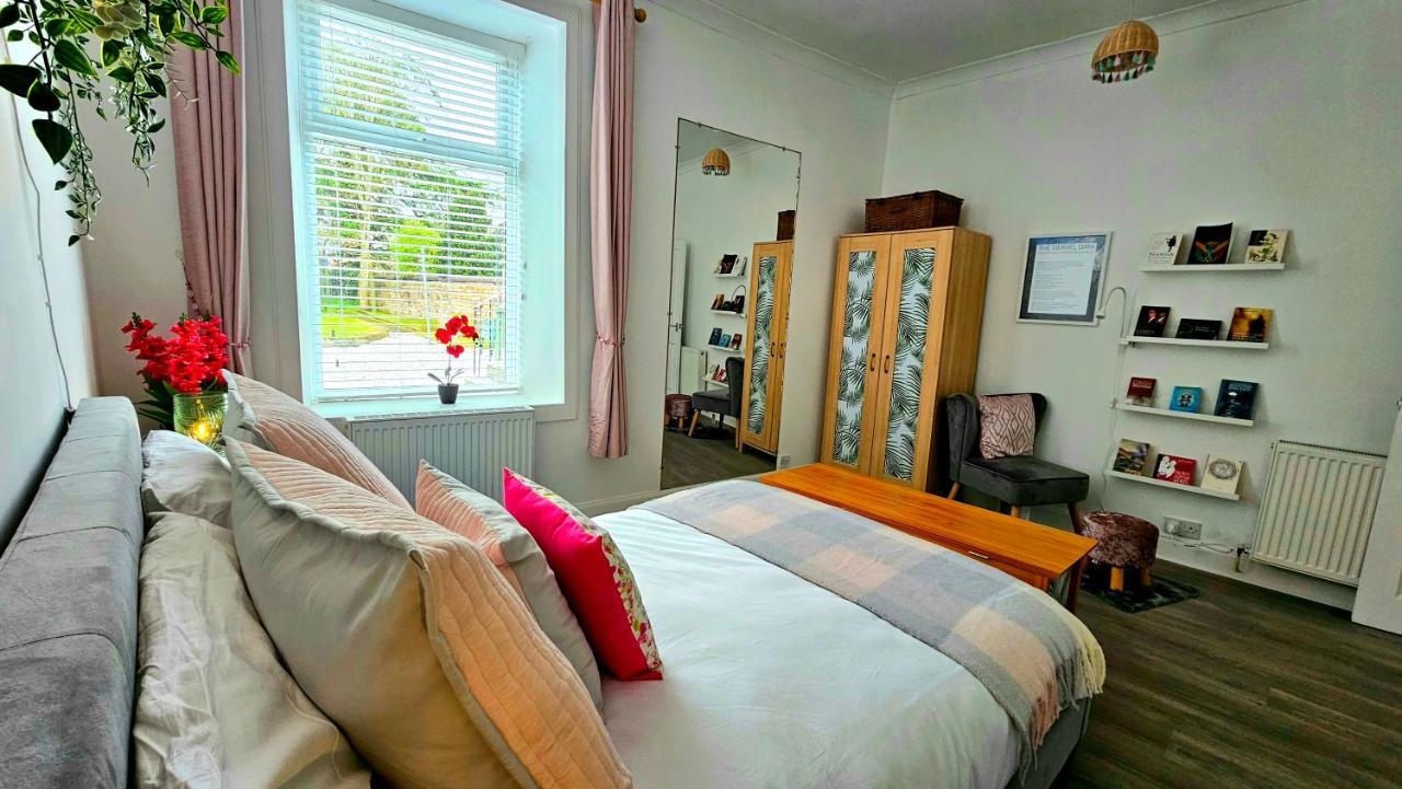 Darvel The Ferns - Shared Garden Apartment With Parking מראה חיצוני תמונה