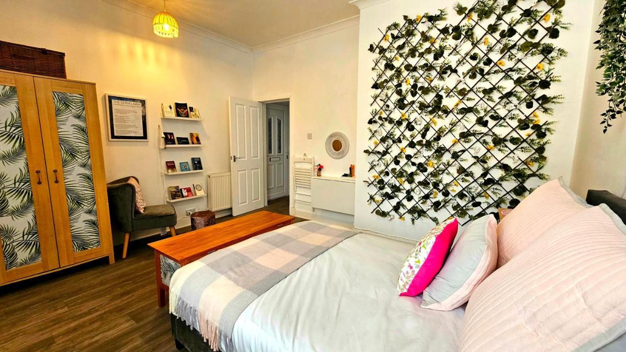 Darvel The Ferns - Shared Garden Apartment With Parking מראה חיצוני תמונה